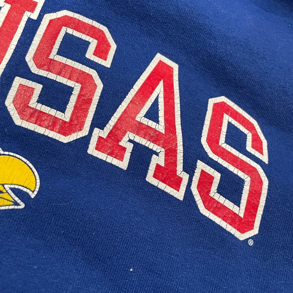 Kansas hoodie vintage and starting to peel - Picture 7 of 8
